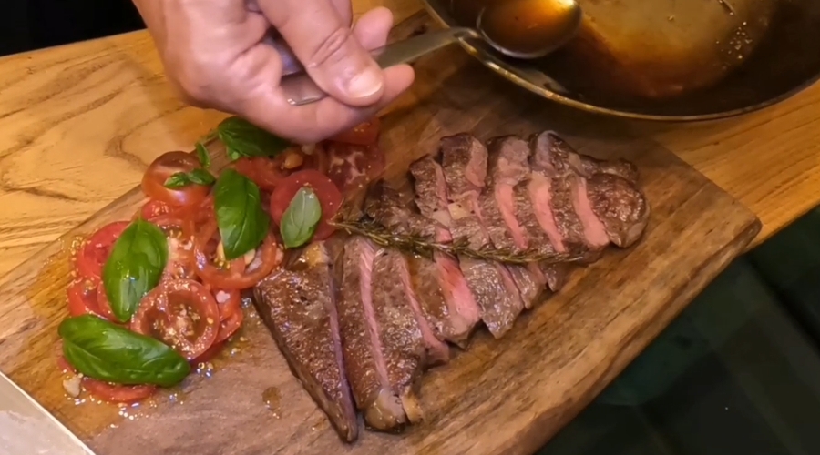 Savršeni steak u de Buyer tavi by David Skoko