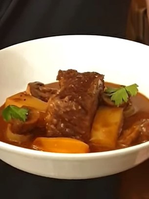Goveđa rebra u balzamiku, senfu i čokoladi by Mate Janković