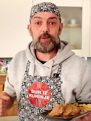 Gove�i odrezak u de Buyer tavi by David Skoko